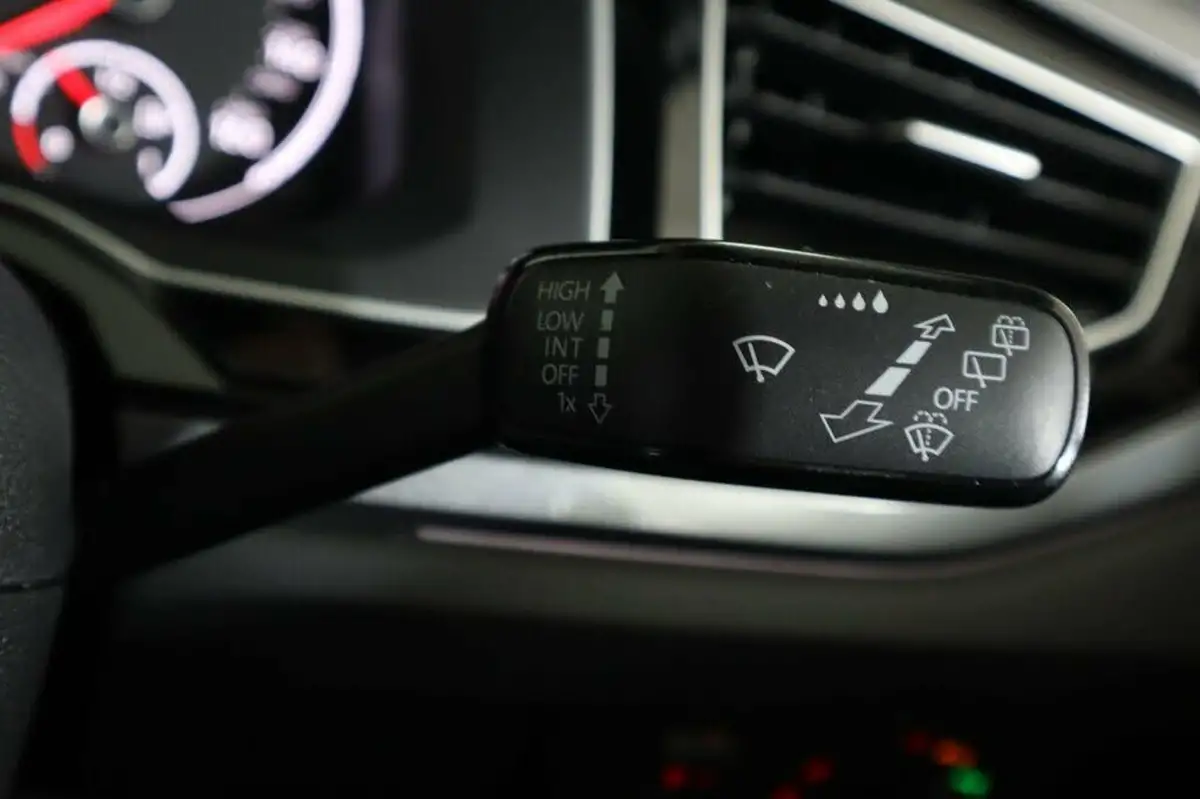 2020-volkswagen-polo-20-tsi-gti-big-49