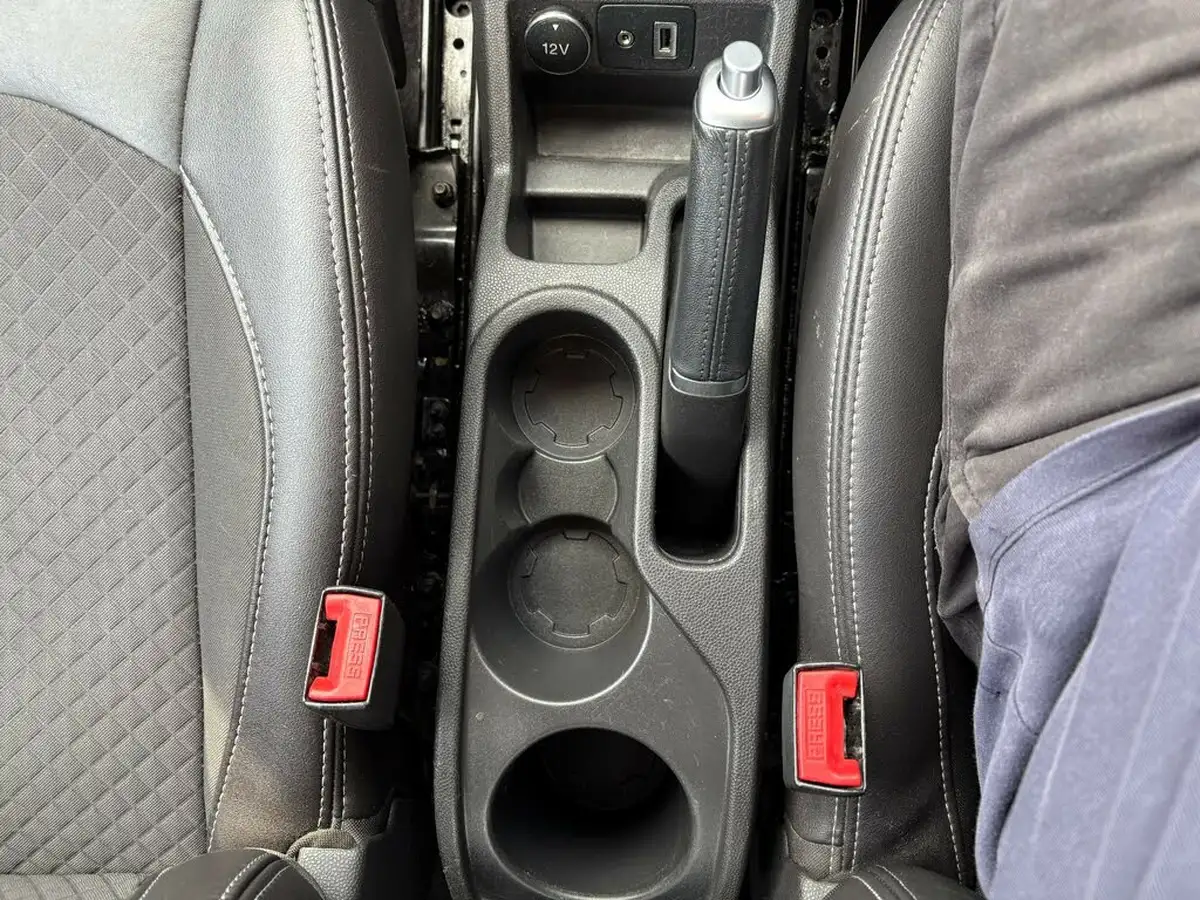 2017-ford-ecosport-10t-titanium-125ps-ss-big-15