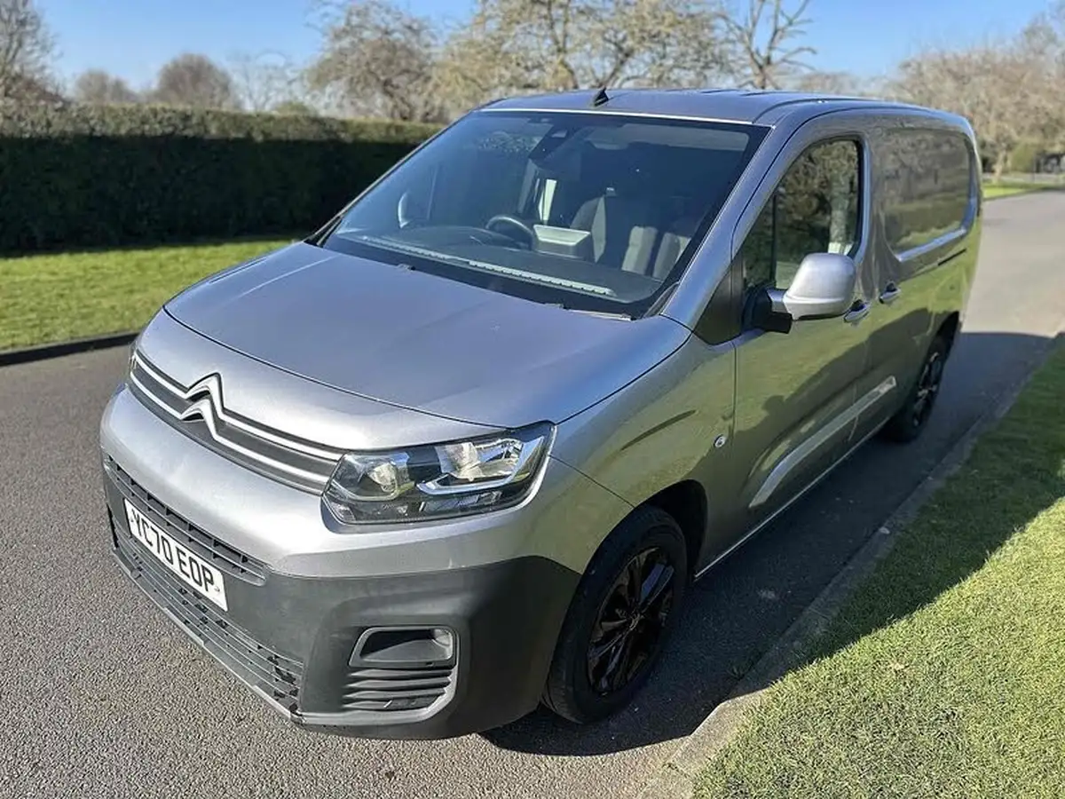 2020-citroen-berlingo-15bluehdi-950-driver-130pseu6dt-e-ss-big-6