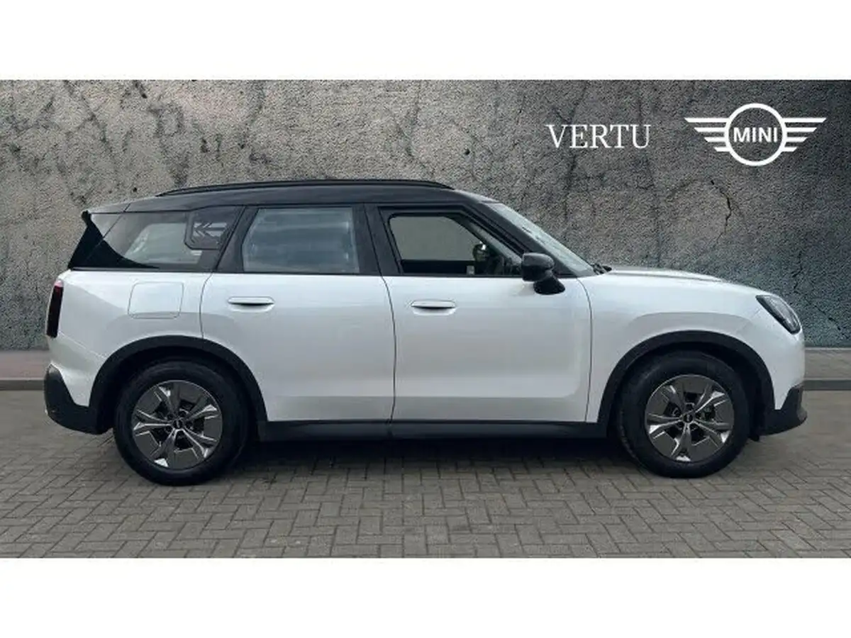 2024-mini-countryman-e-cooper-e-classic-big-2