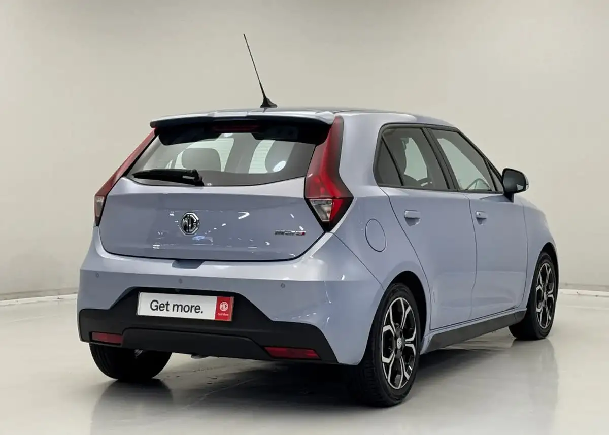 2023-mg-mg3-15-vti-tech-exclusive-nav-big-5
