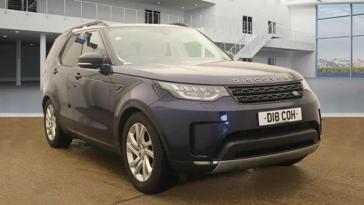 2017-land-rover-discovery-20sd4-hse-240ps-awd-station-wagon-5d-auto-big-4