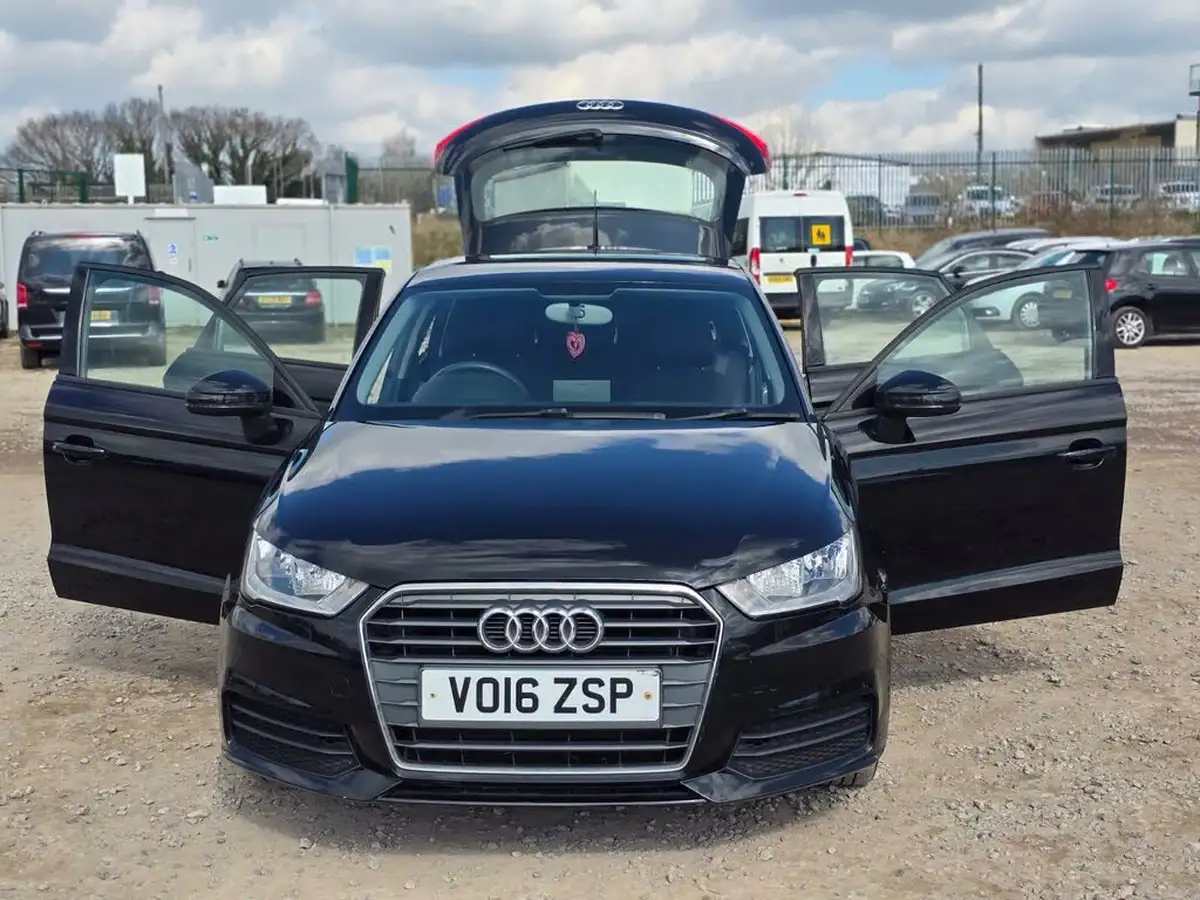 2016-audi-a1-10-tfsi-se-sportback-5d-s-tronic-big-6