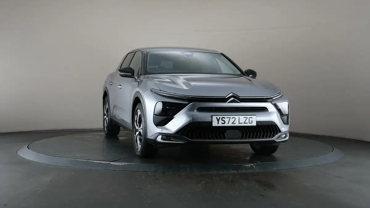 2022-citroen-c5-x-12-puretech-sense-plus-big-41