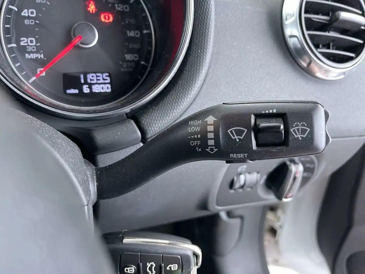 2013-audi-tt-coupe-20-tfsi-s-line-quattro-tronic-big-47