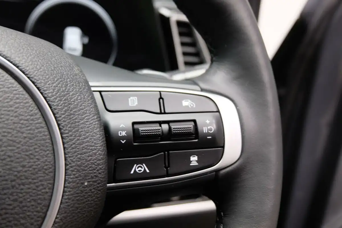 2024-kia-sportage-16-t-gdi-3-207bhp-hev-auto-big-14