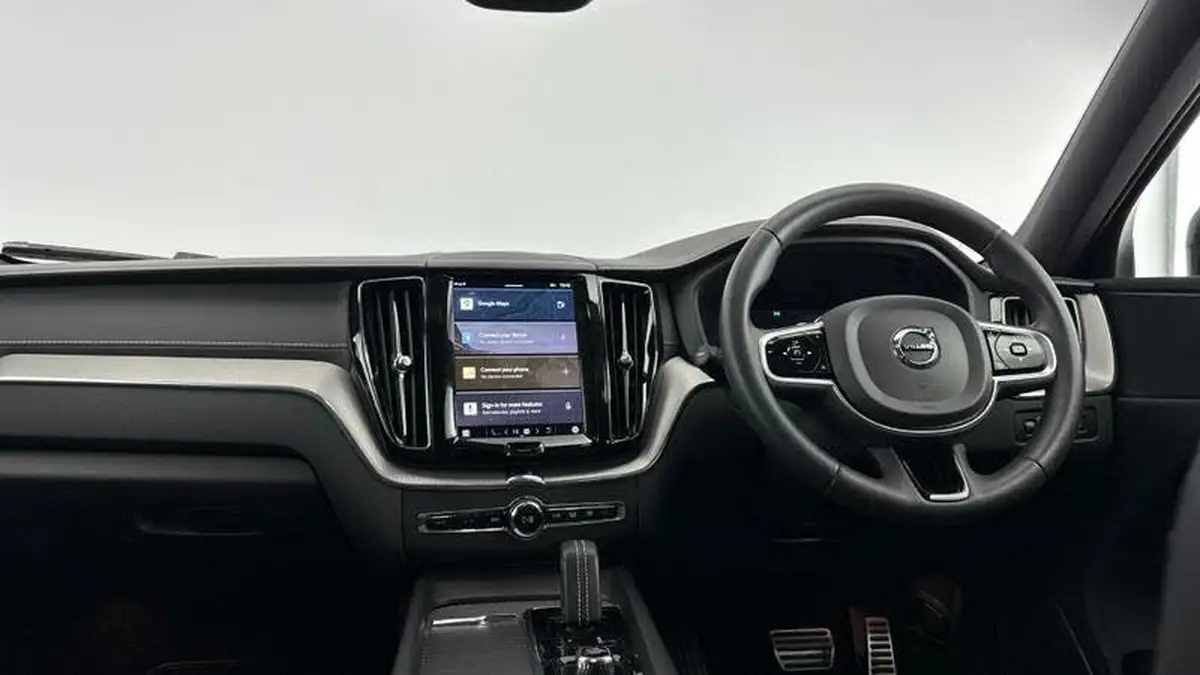 2022-volvo-xc60-20td-b4-r-design-pro-big-26