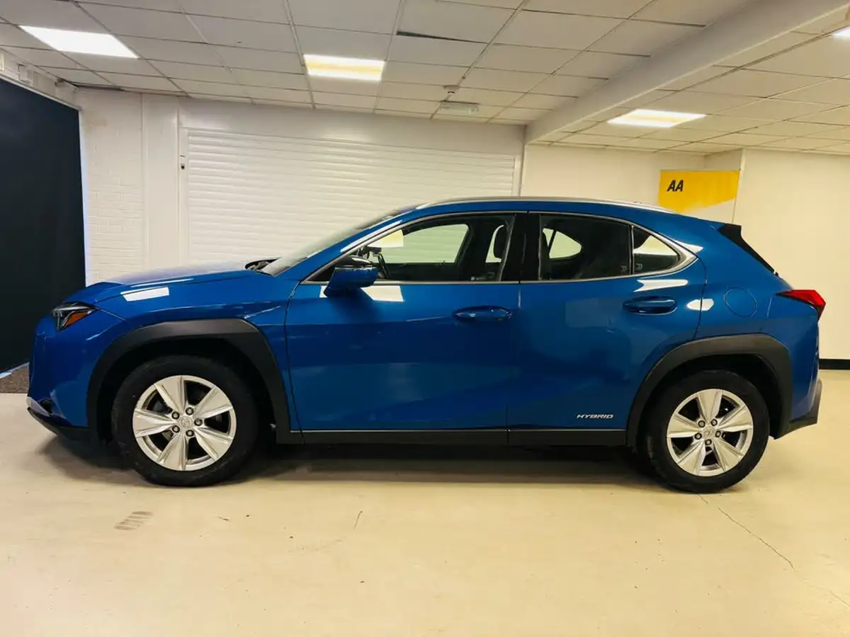 2019-lexus-ux-250h-20-ux-premium-pack-with-navigation-big-6