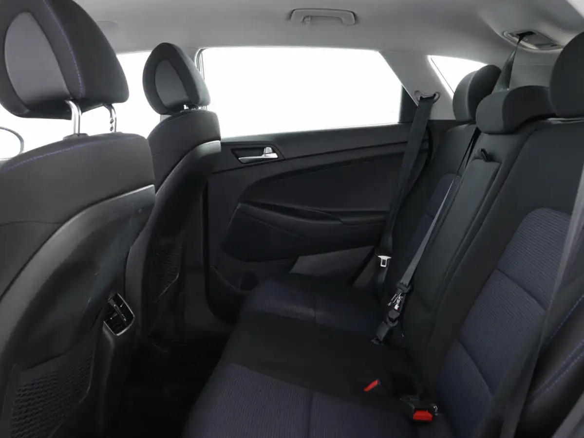 2018-hyundai-tucson-17crdi-blue-drive-se-nav-116ps-big-40