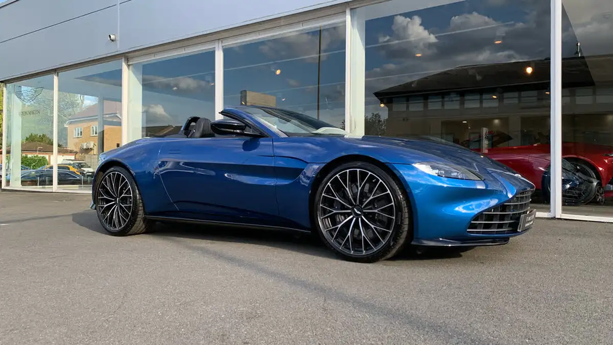 2024-aston-martin-vantage-40-v8-vantage-roadster-auto-big-17