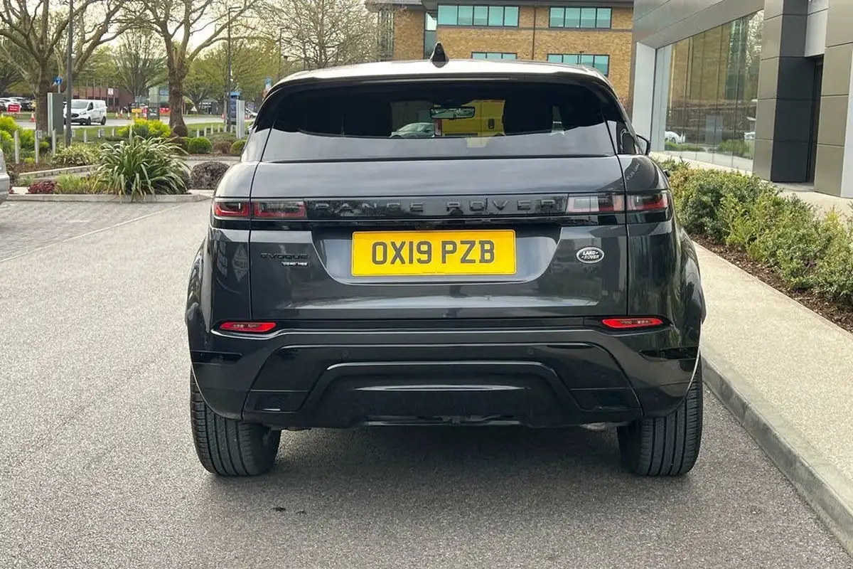 2019-land-rover-range-rover-evoque-20-d240-r-dynamic-hse-big-10
