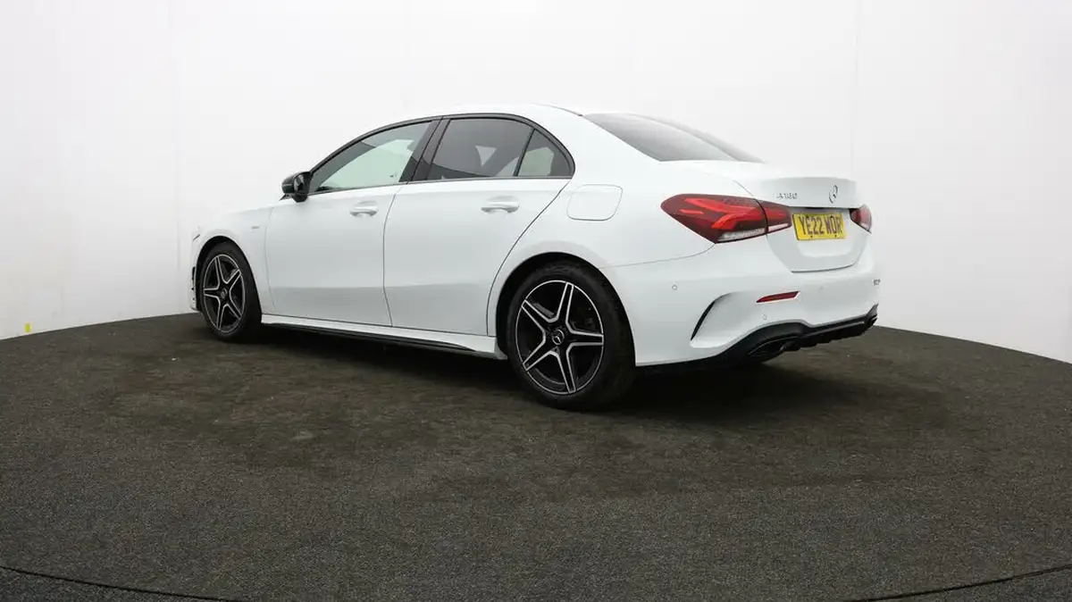 2022-mercedes-benz-a-class-13-a180-amg-line-executive-edition-saloon-4d-7g-dct-big-66