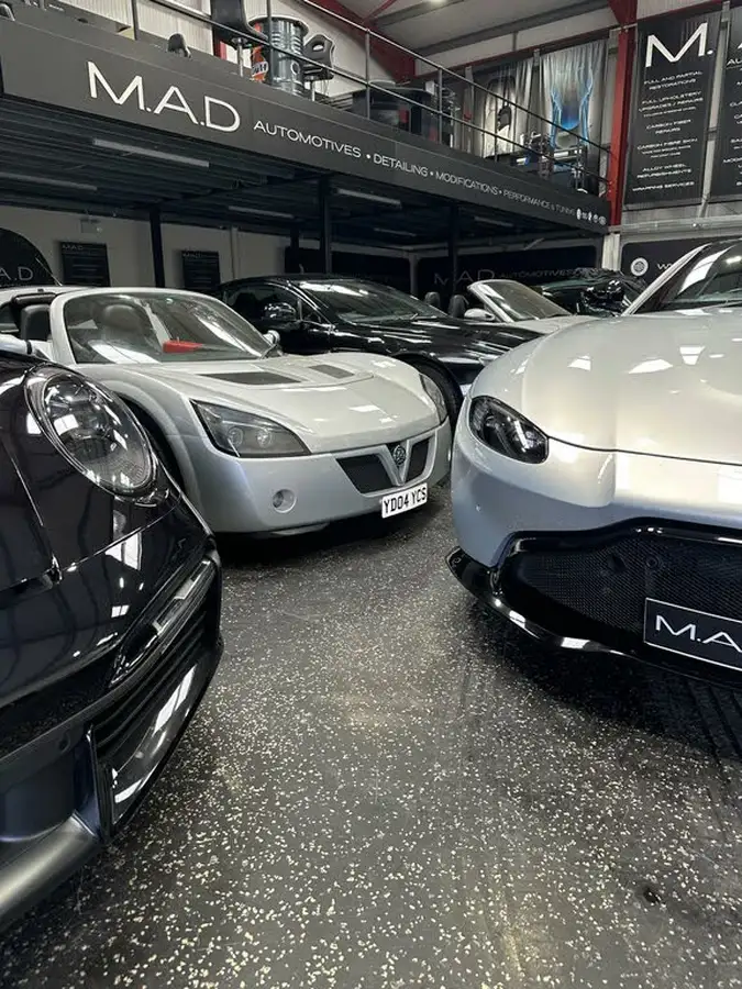 2019-aston-martin-vantage-40-v8-vantage-big-28