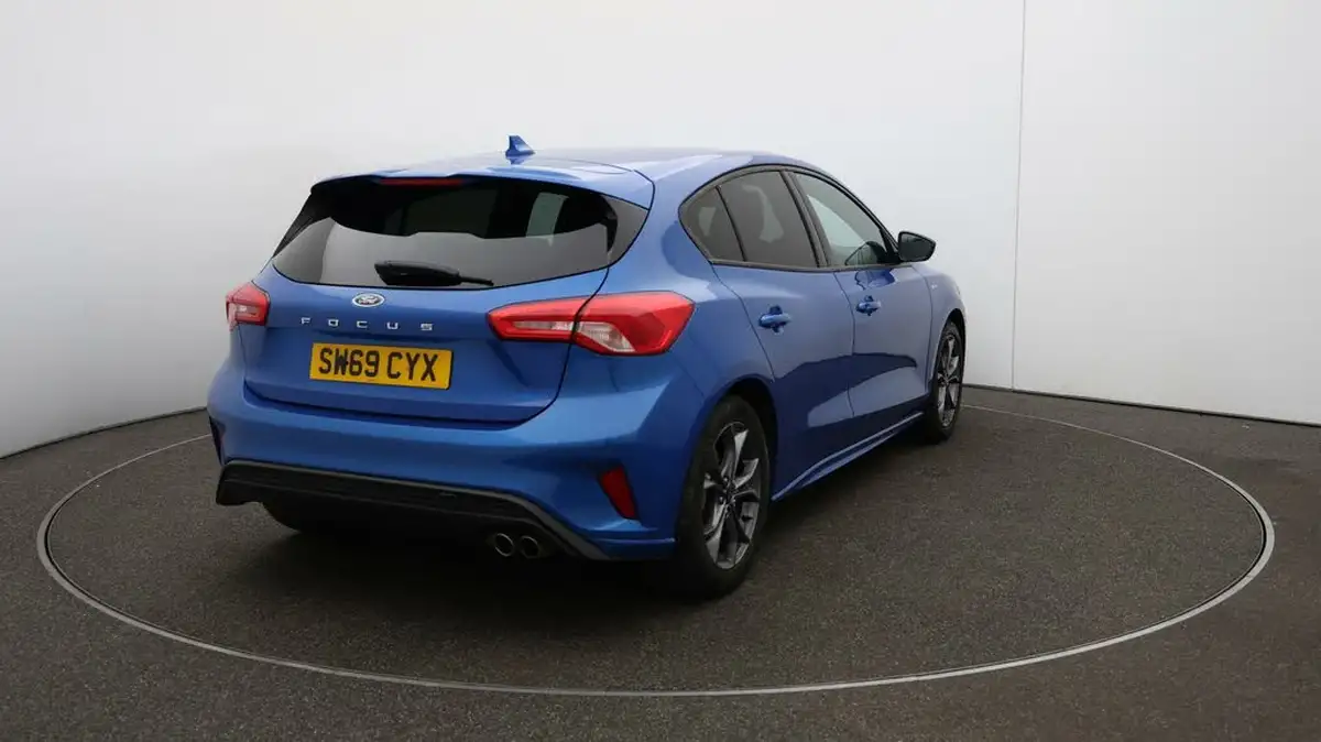 2019-ford-focus-10t-st-line-hatchback-big-45