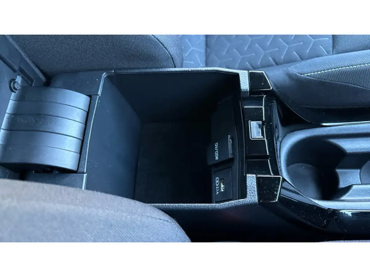 2019-toyota-corolla-18-vvt-i-design-trk-touring-sports-5d-big-36