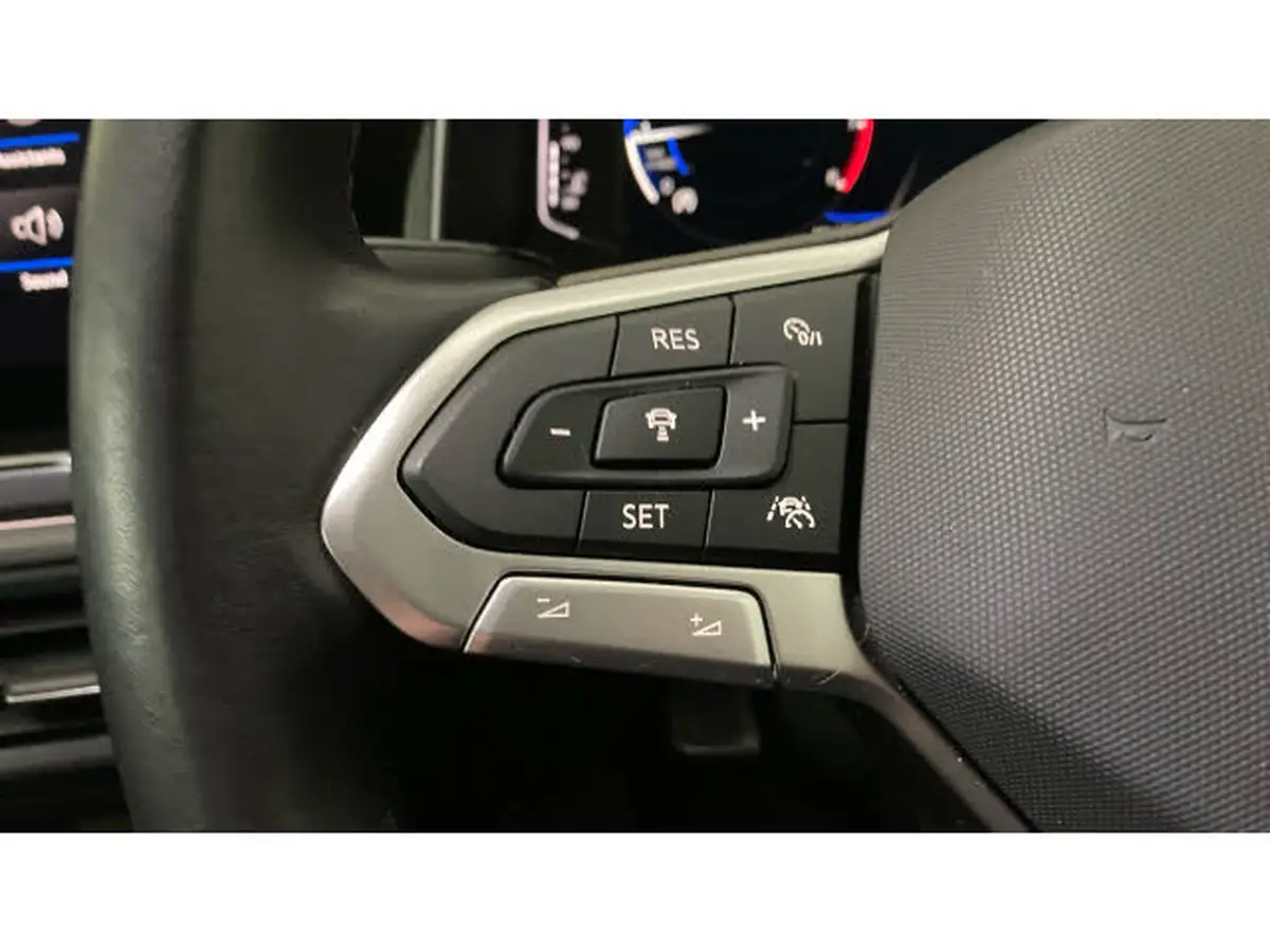 2022-volkswagen-taigo-10-tsi-style-big-16