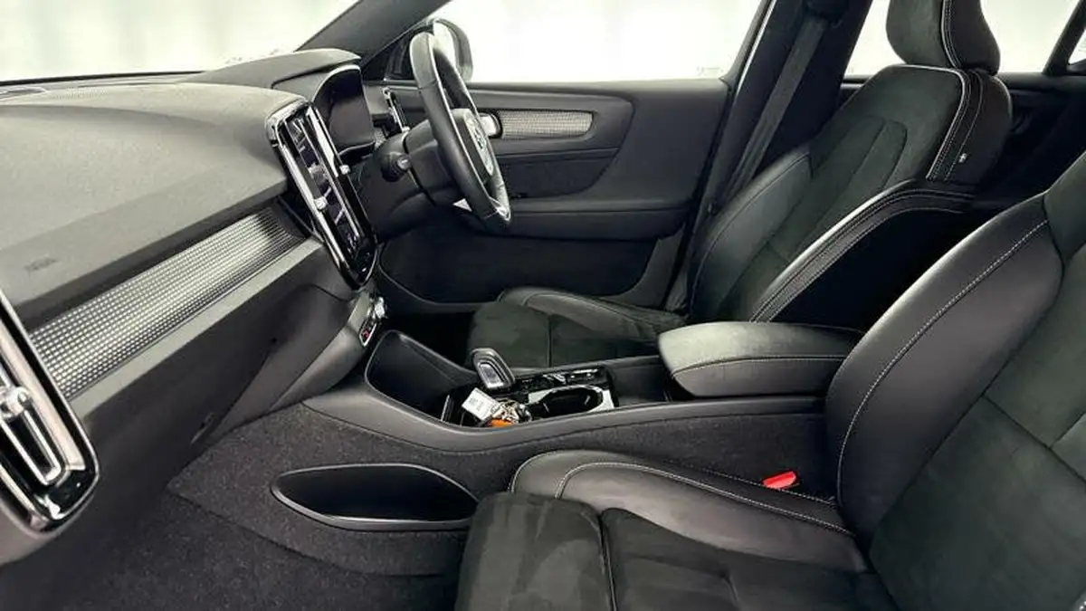 2021-volvo-xc40-15-t5-r-design-pro-258bhp-big-37