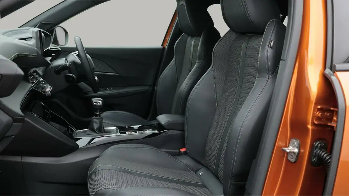 2022-peugeot-2008-suv-12-puretech-gt-big-14