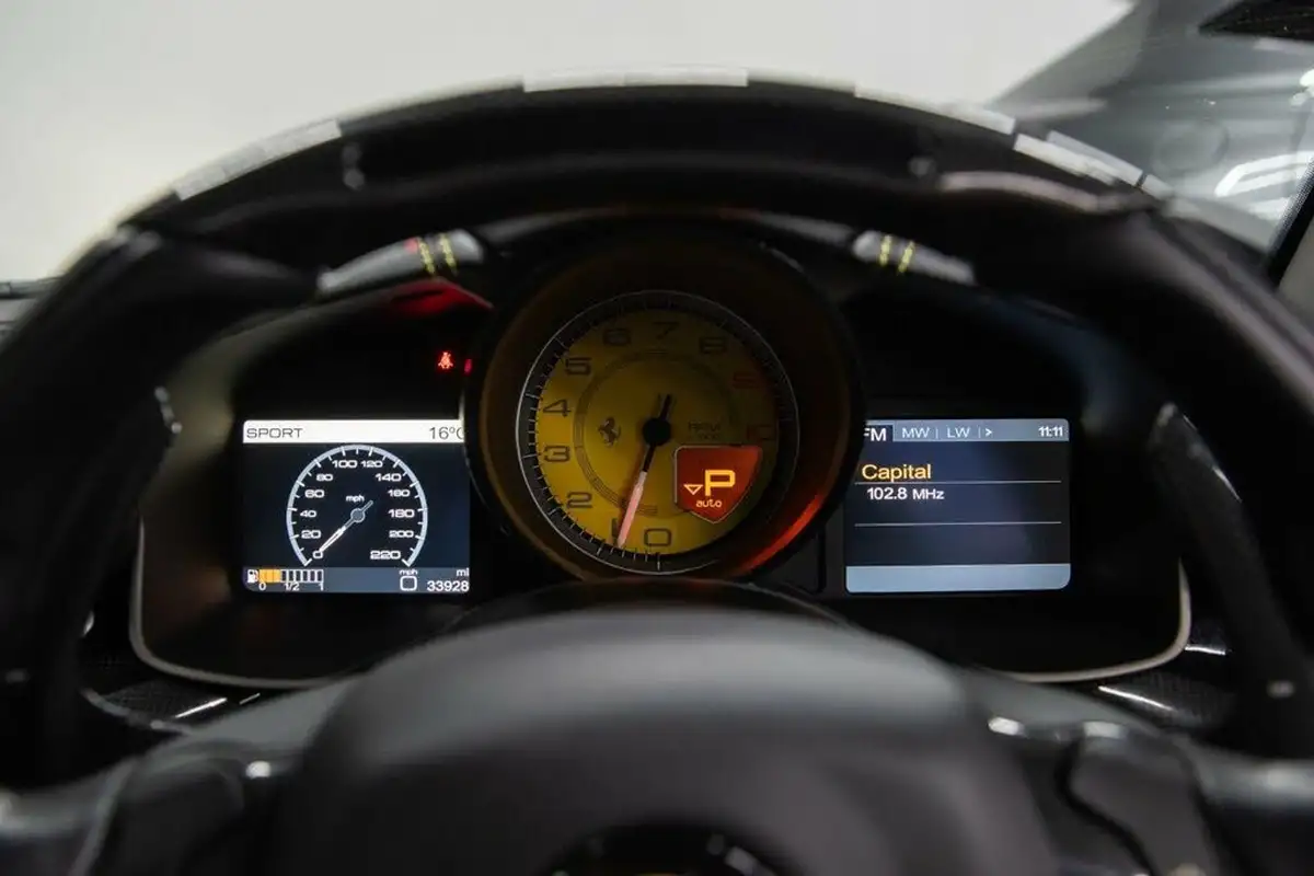 2013-ferrari-f12berlinetta-62-big-41