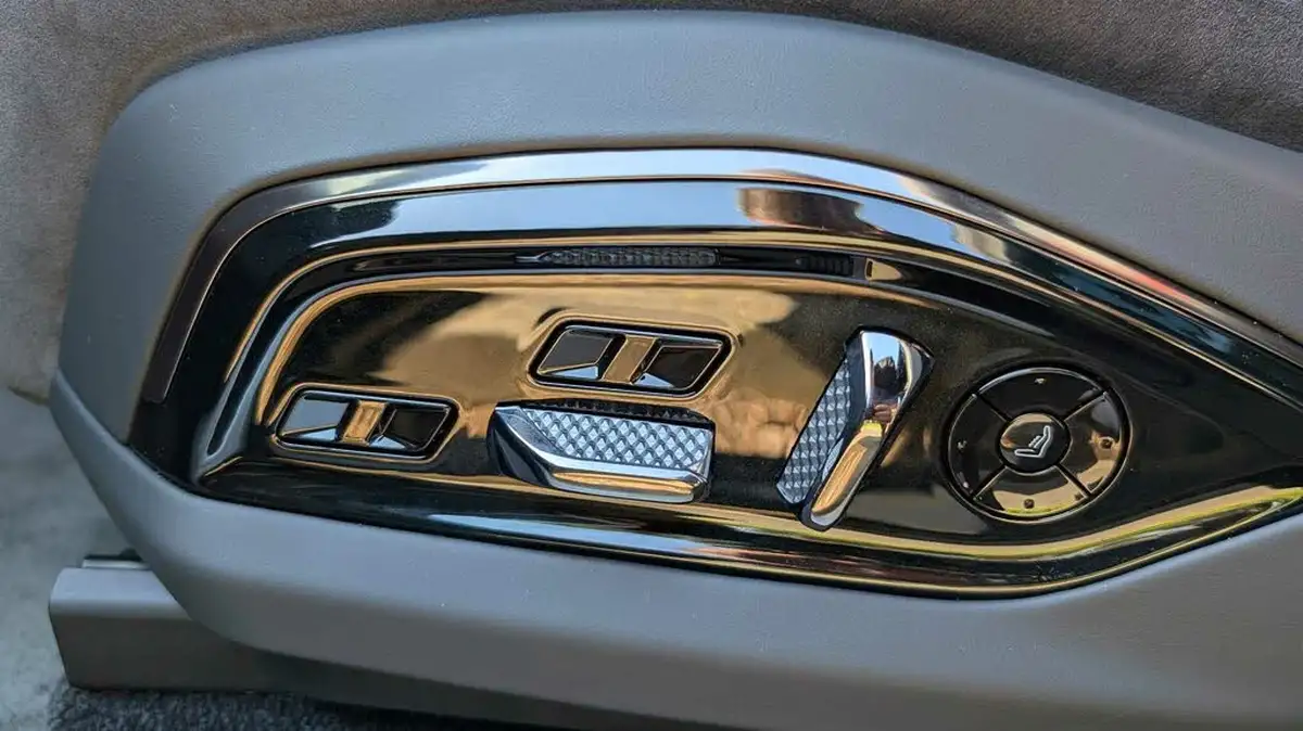 2024-lotus-eletre-e-r-big-7