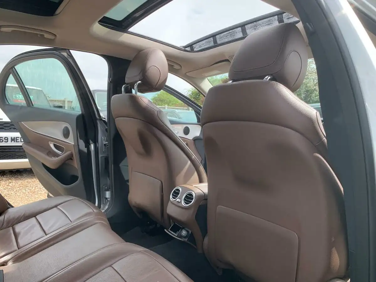 2018-mercedes-benz-e-class-20d-e220d-se-premiumss-saloon-4d-big-43