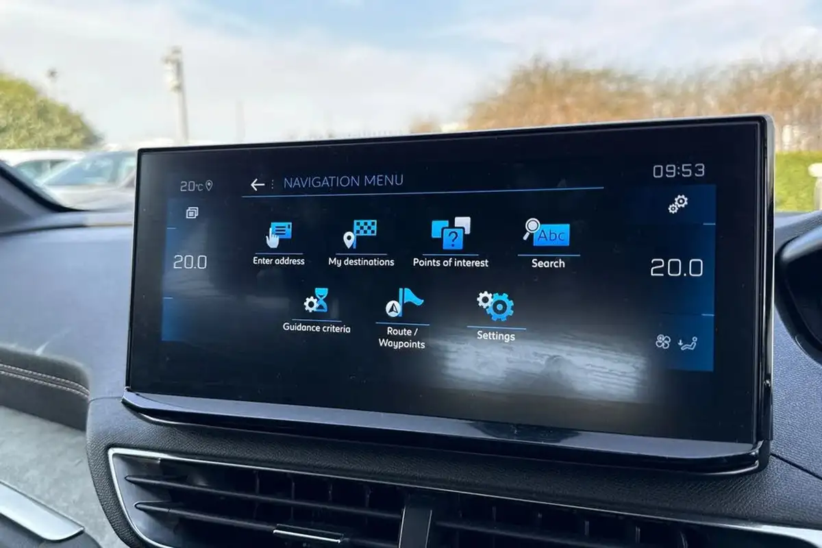 2021-peugeot-3008-suv-12-puretech-gt-big-52
