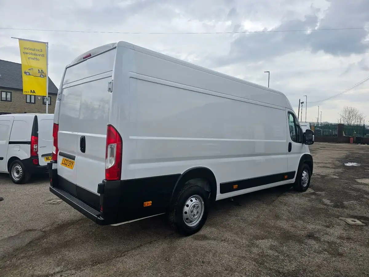 2022-citroen-relay-22bluehdi-35-l4h2-heavy-enterprise-big-6