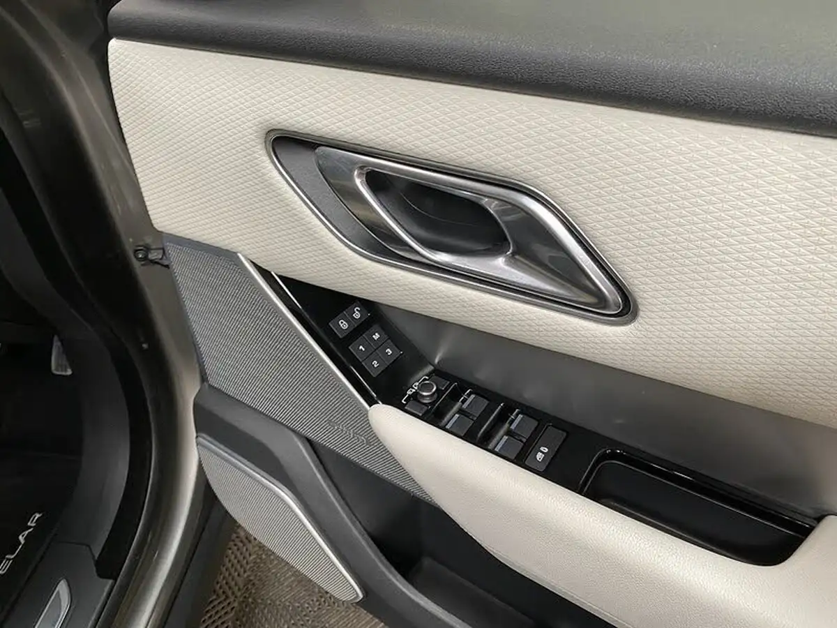 2017-land-rover-range-rover-velar-20-d240-r-dynamic-se-big-46