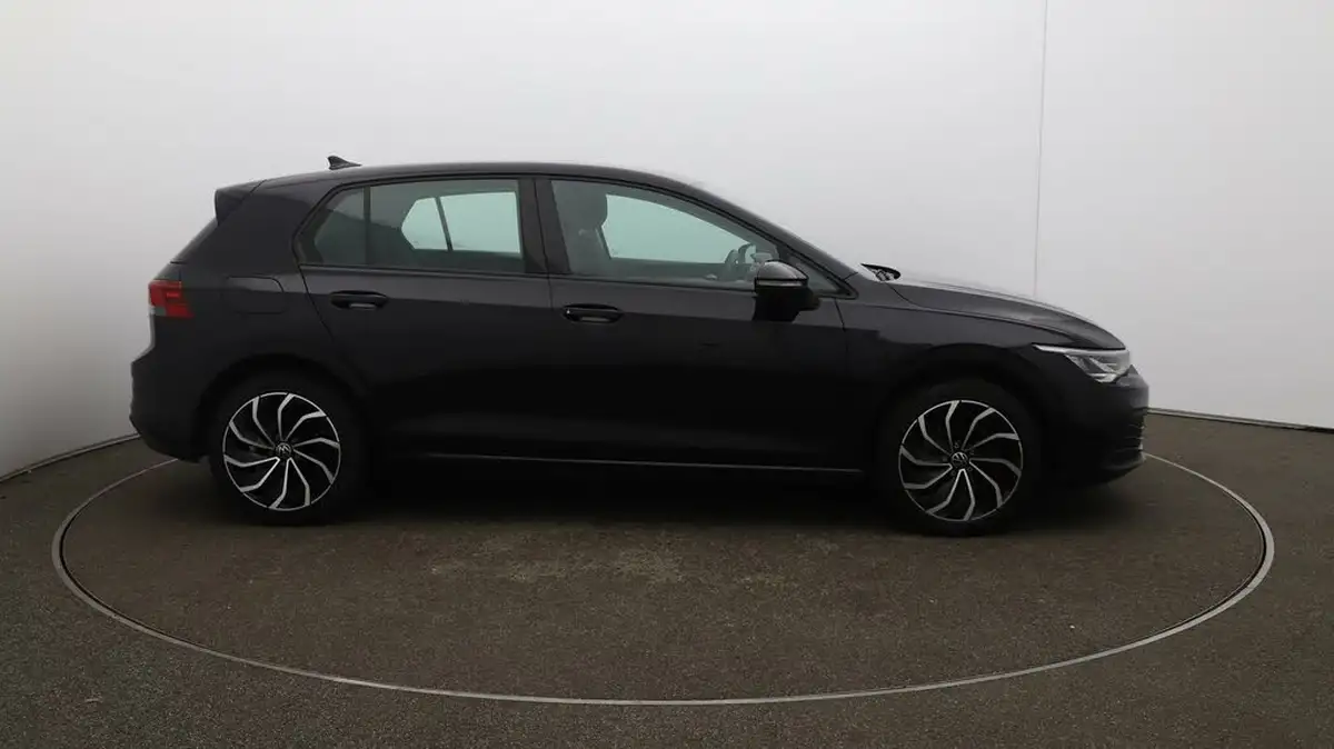 2024-volkswagen-golf-10-tsi-life-hatchback-big-40