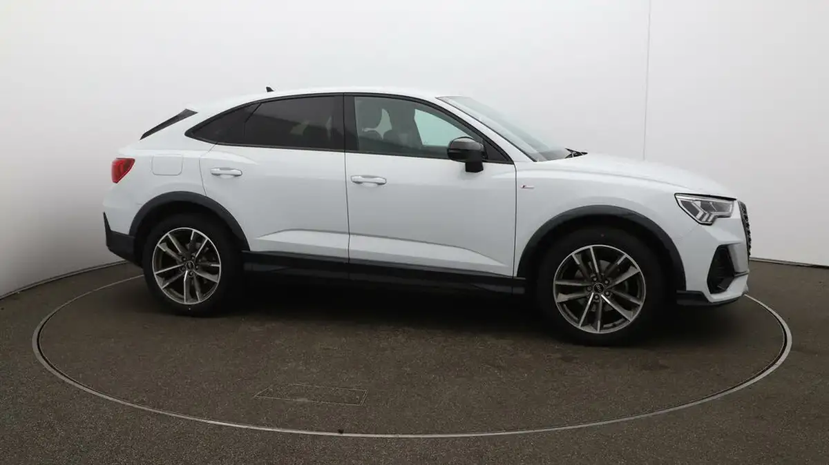 2022-audi-q3-15-35-tfsi-black-edition-cod-sportback-s-tronic-big-40