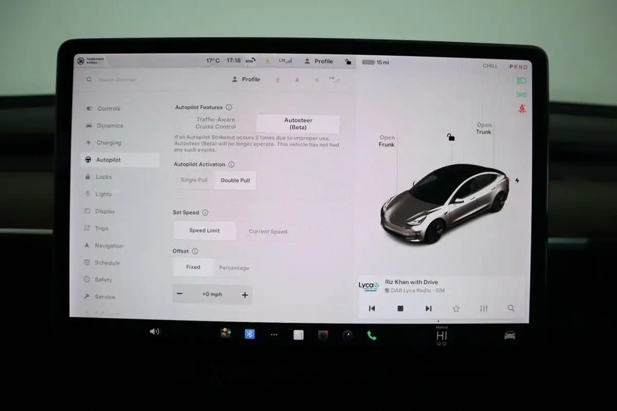 2021-tesla-model-3-e-long-range-4x4-big-32