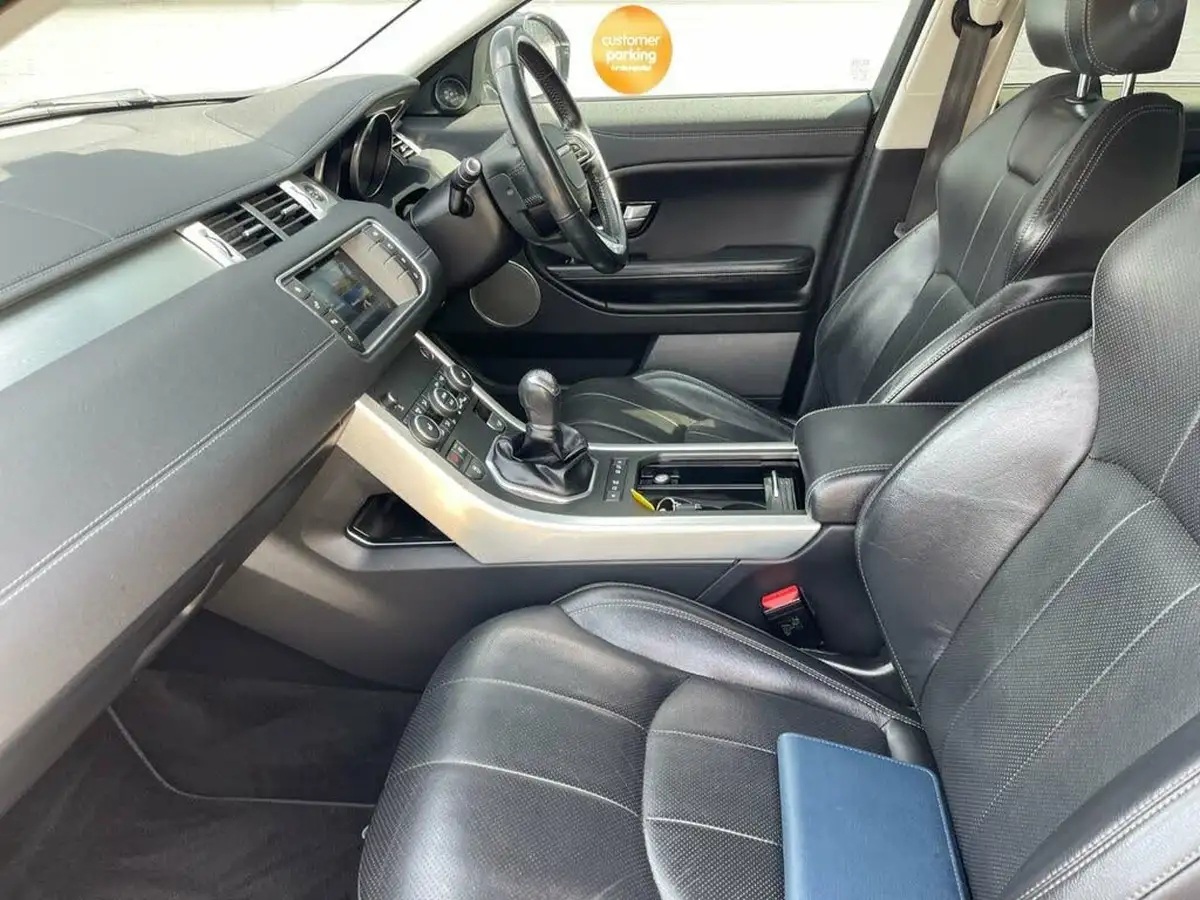 2016-land-rover-range-rover-evoque-20td4-se-tech-ss-hatchback-5d-big-37