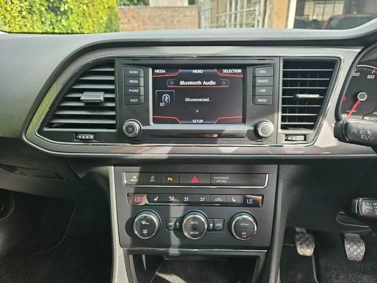 2015-seat-leon-18-fr-tech-pack-sportcoupe-3d-big-27