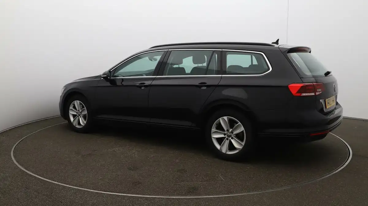 2022-volkswagen-passat-20tdi-se-nav-150ps-estate-5d-dsg-big-27