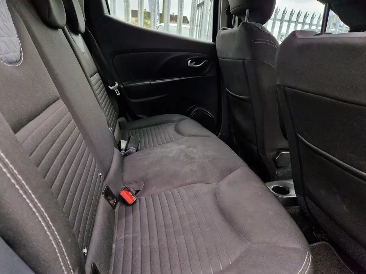 2014-renault-clio-15dci-dynamique-s-medianavss-big-25