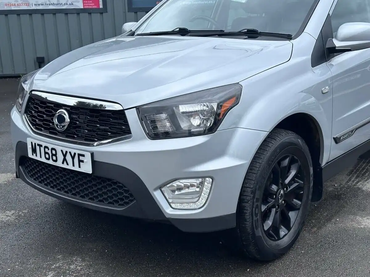 2018-kgm-ssangyong-musso-22td-ex-178ps-auto-big-11