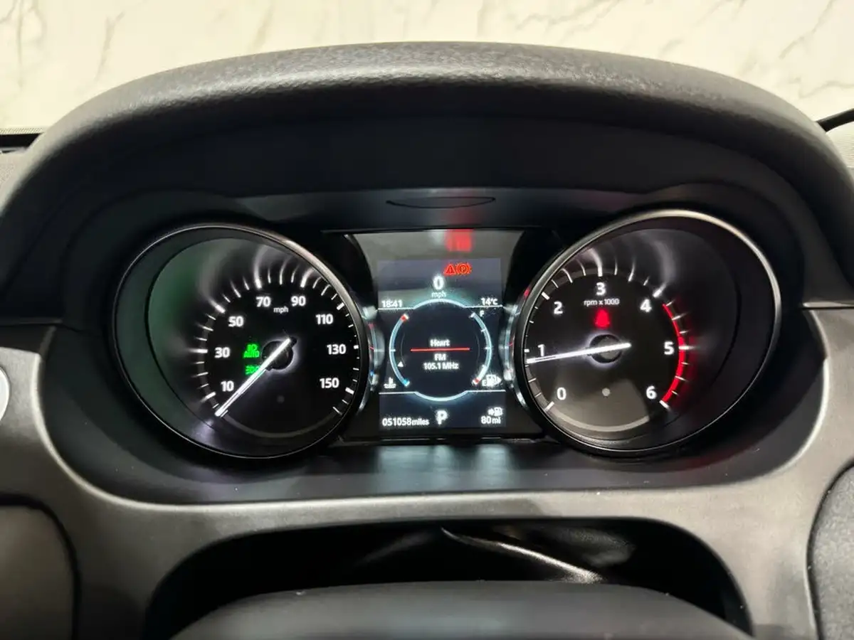 2019-land-rover-discovery-sport-20sd4-hse-big-24