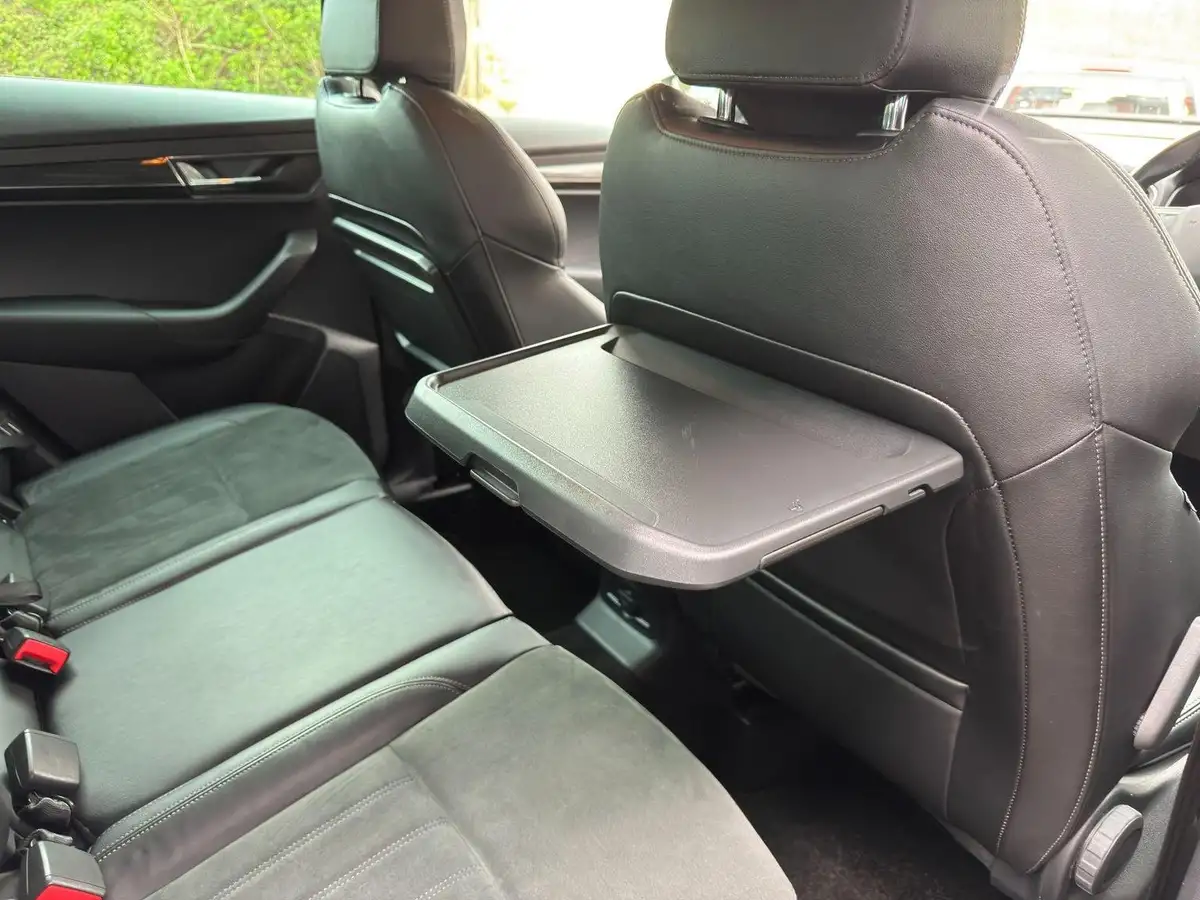 2018-skoda-karoq-16tdi-se-l-scr-1596cc-dsg-big-23