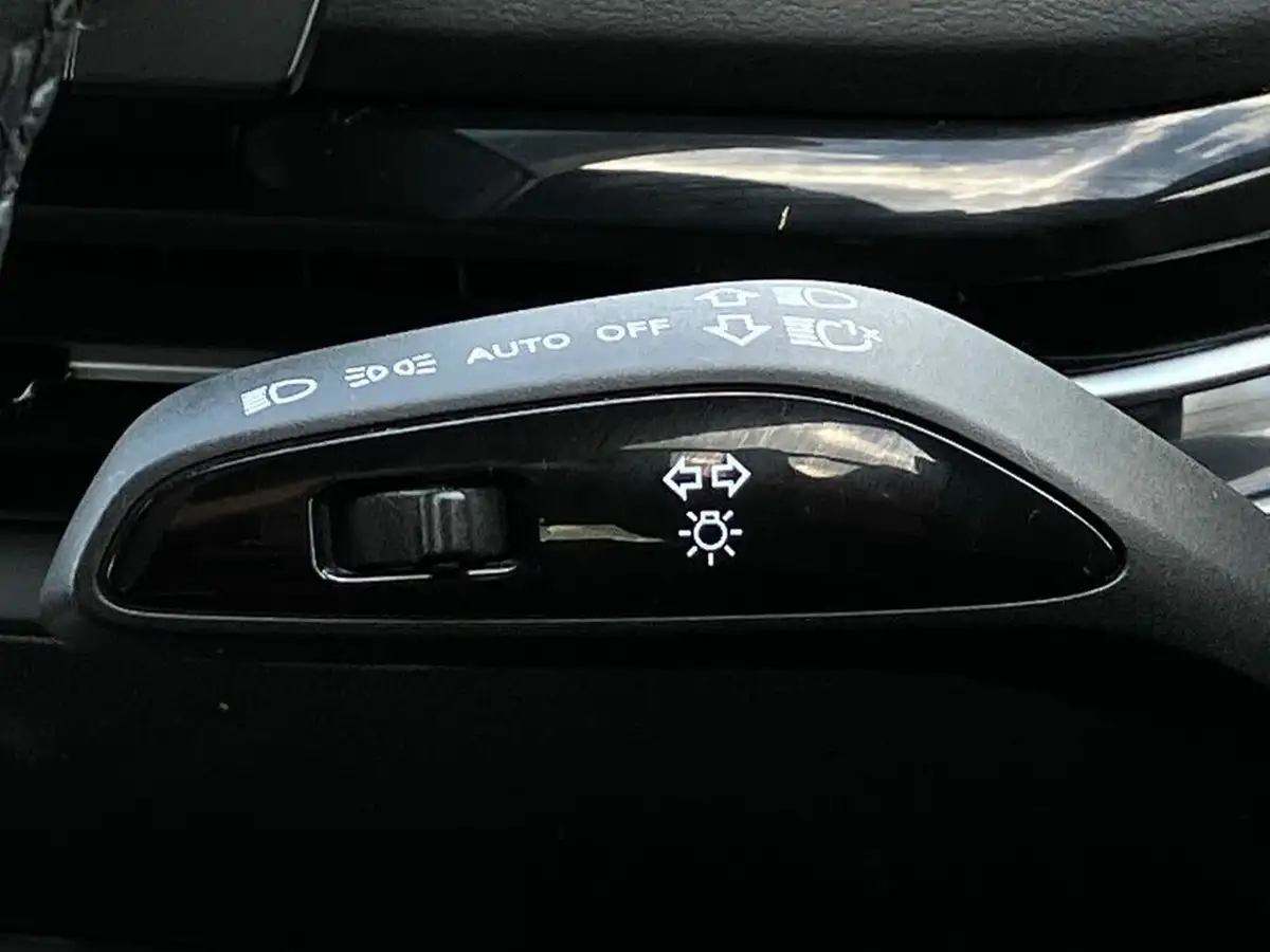 2023-mg-mg4-e-trophy-ev-203ps-long-big-41