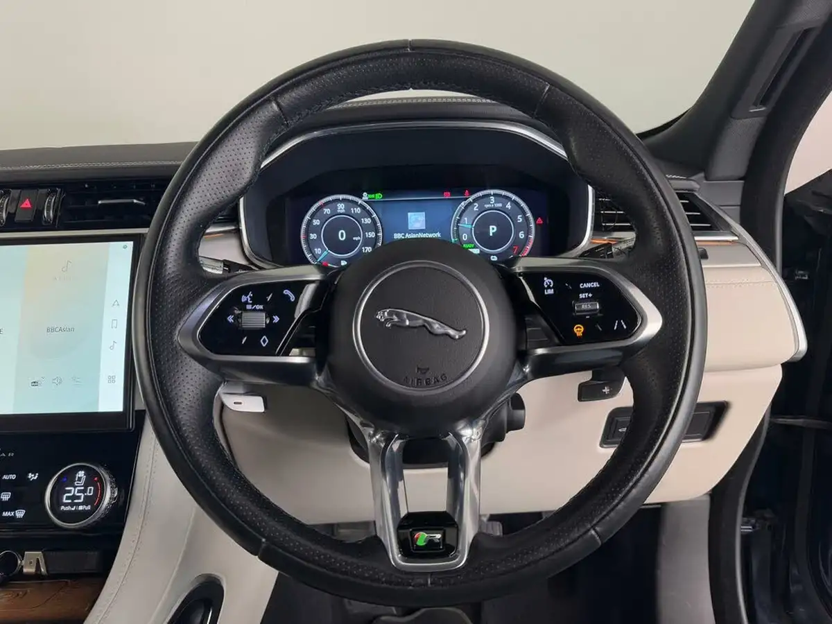 2022-jaguar-f-pace-20-p400e-r-dynamic-s-big-47