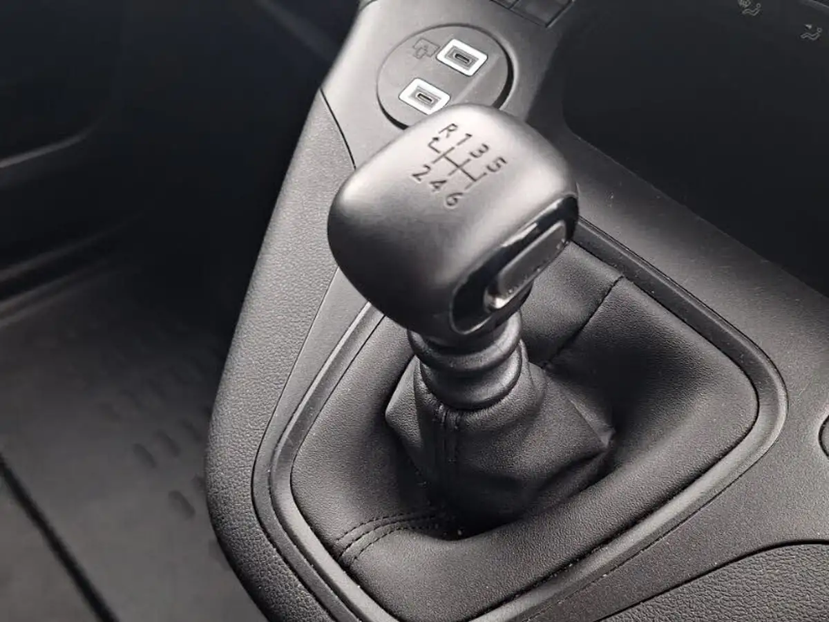 2024-peugeot-partner-15-bluehdi-professional-100pseu6d-big-13