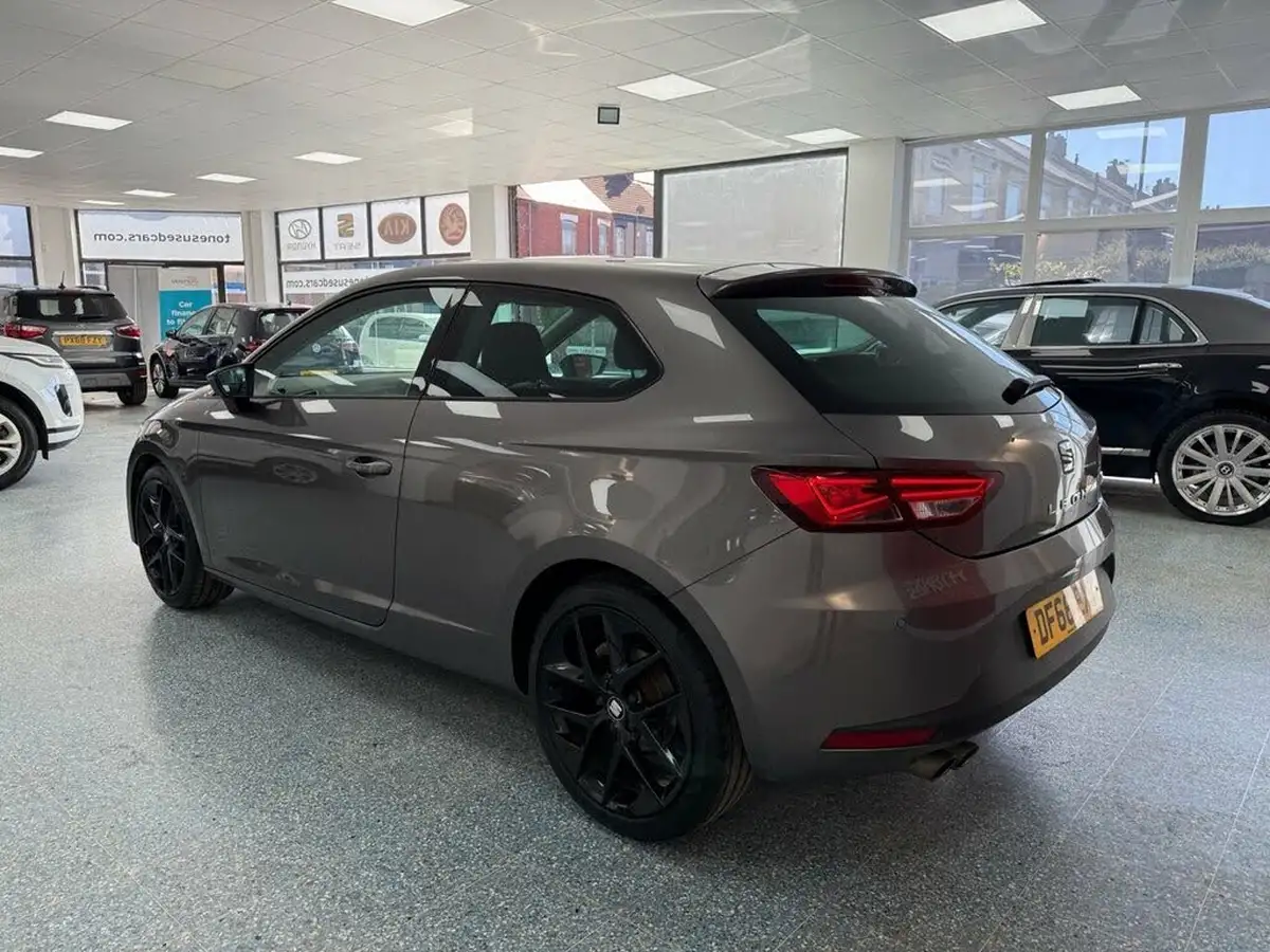 2016-seat-leon-14-fr-tech-pack-ecotsi-sportcoupe-3d-1390cc-dsg-big-9