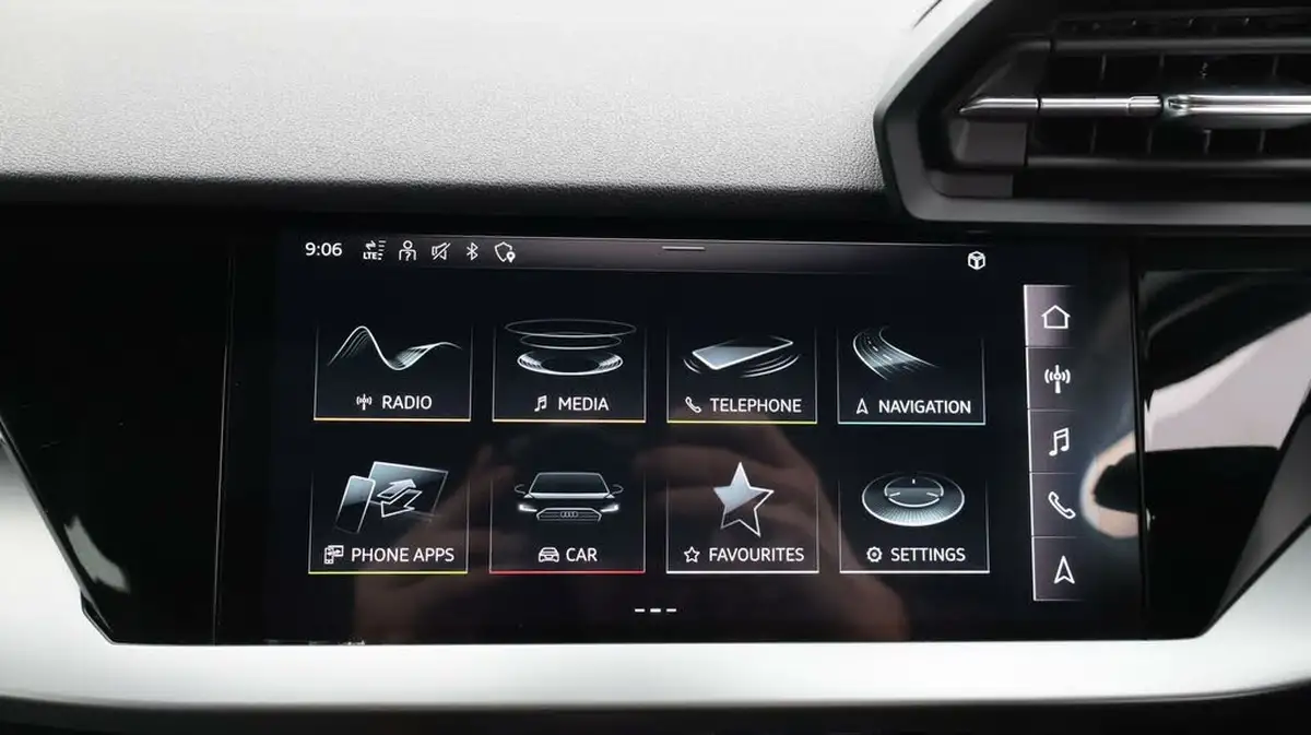 2020-audi-a3-20-35-tdi-sportback-5d-s-tronic-big-11