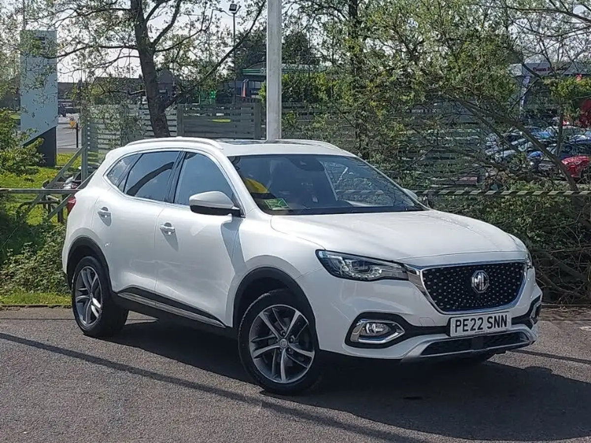 2022-mg-hs-15t-gdi-exclusive-162ps-dct-big-0