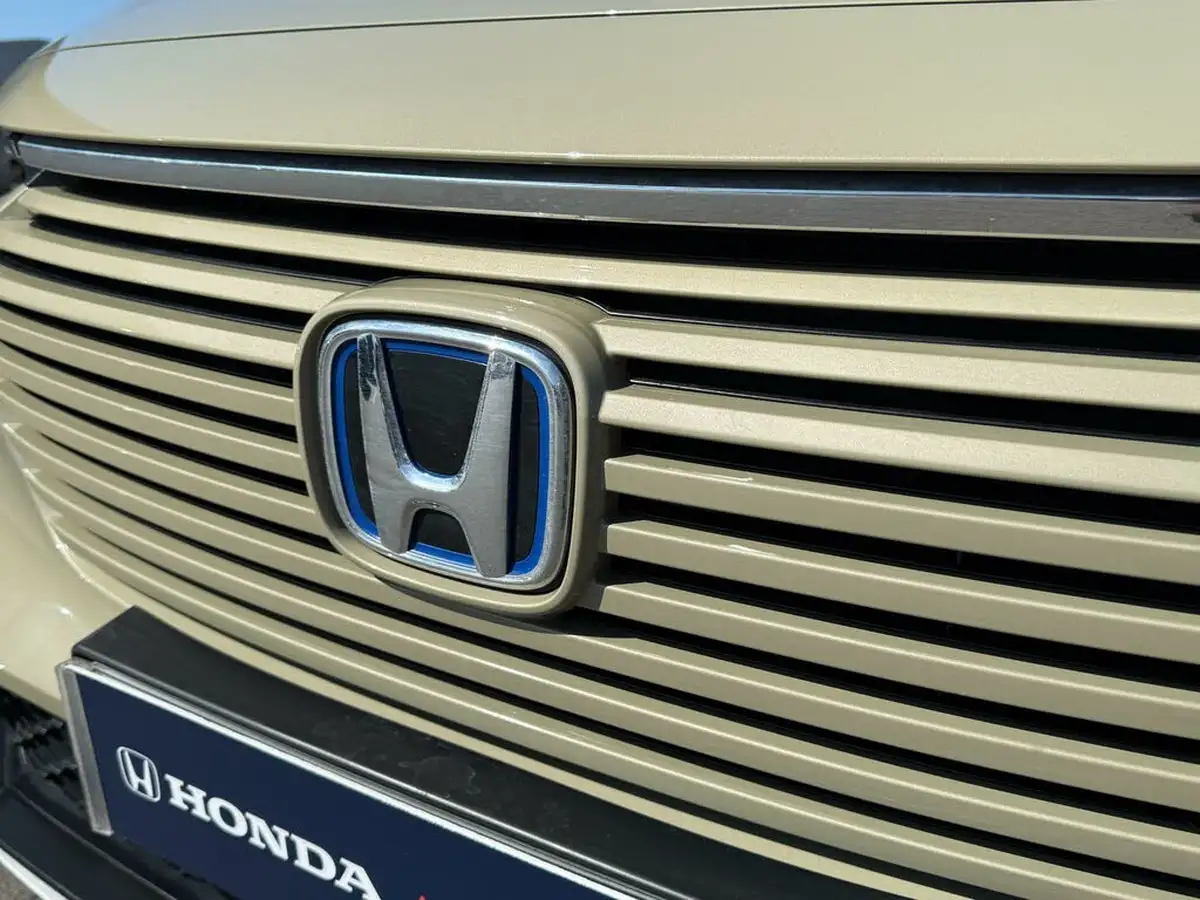 2024-honda-hr-v-15-i-mmd-elegance-big-28
