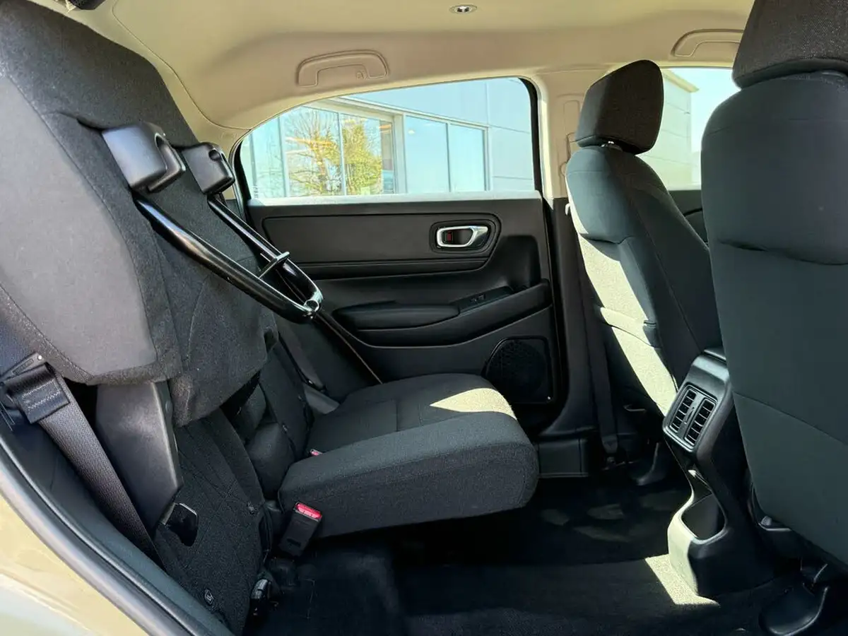2024-honda-hr-v-15-i-mmd-elegance-big-73