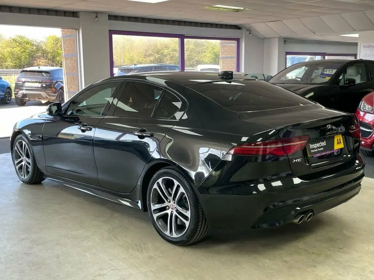 2019-jaguar-xe-20d-r-dynamic-s-big-11