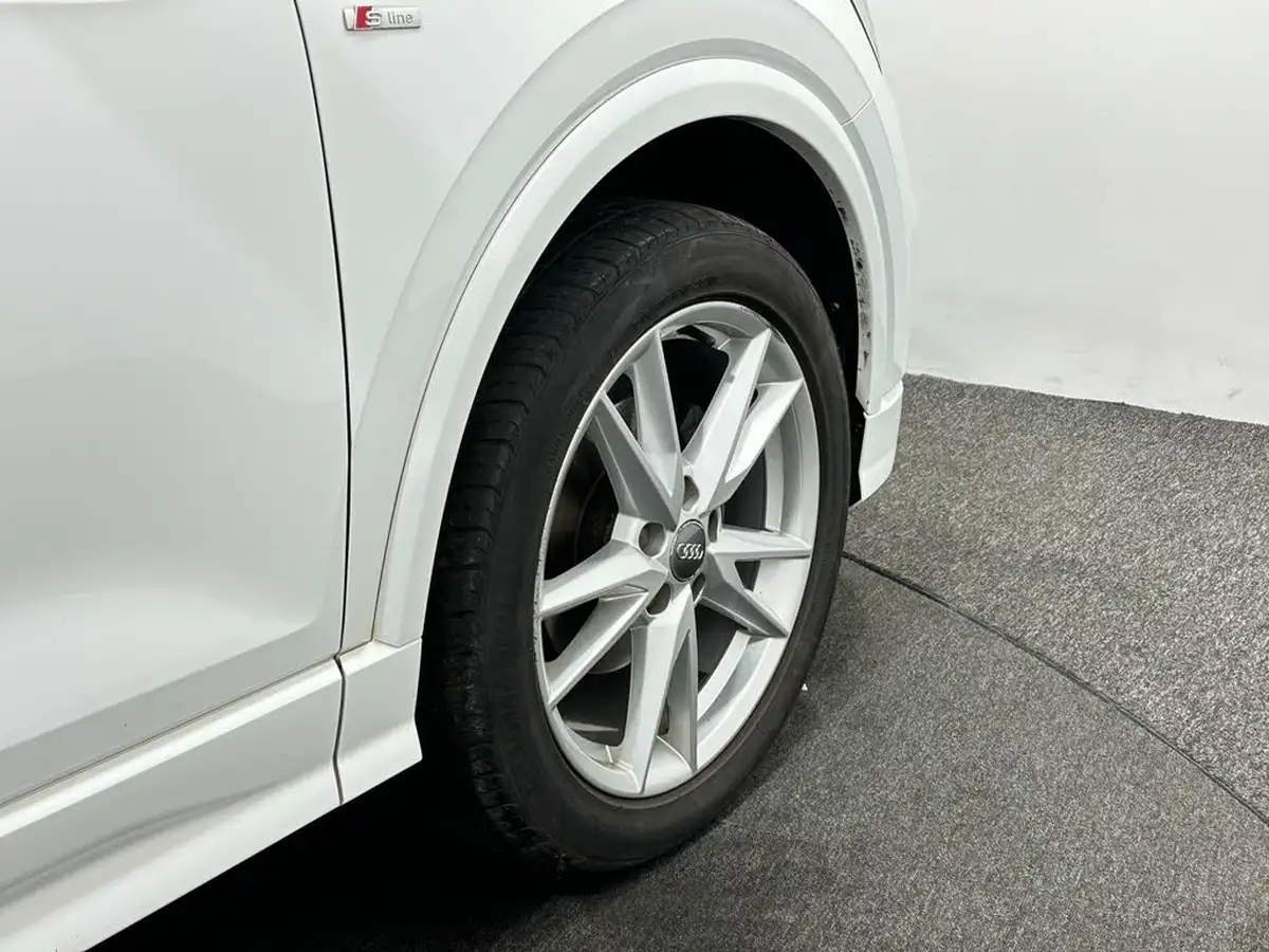2019-audi-q2-10-30-tfsi-s-line-big-48