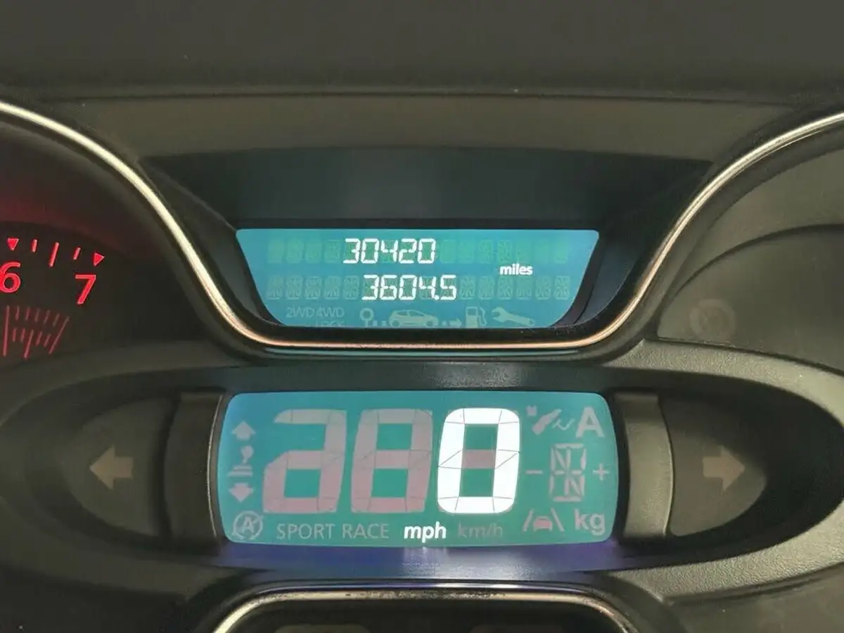 2017-renault-captur-09-tce-dynamique-s-nav-big-23