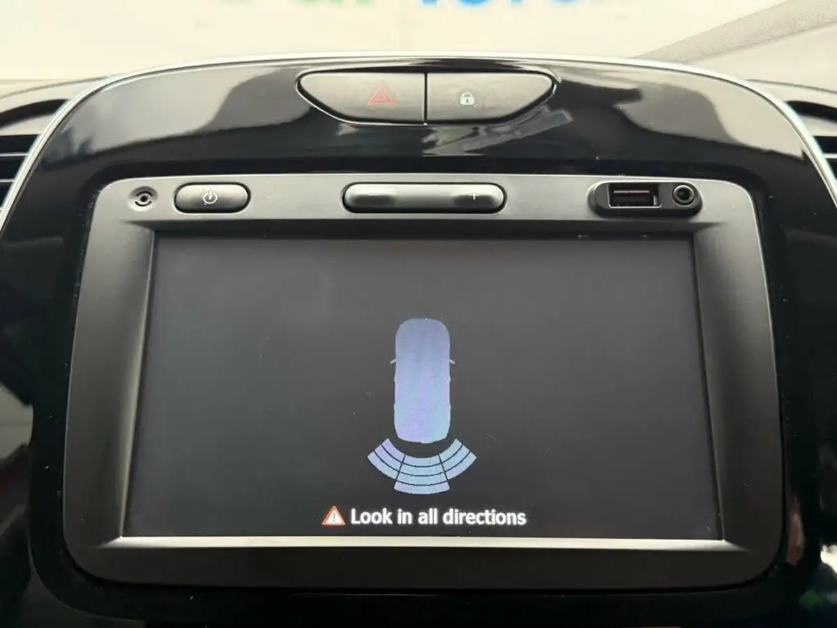 2017-renault-captur-09-tce-dynamique-s-nav-big-27